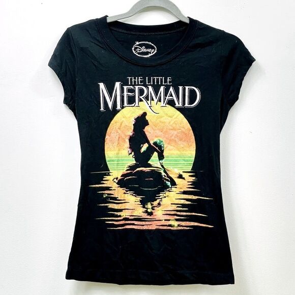 Disney “Little Mermaid” graphic T-shirt black Medium - Picture 1 of 3